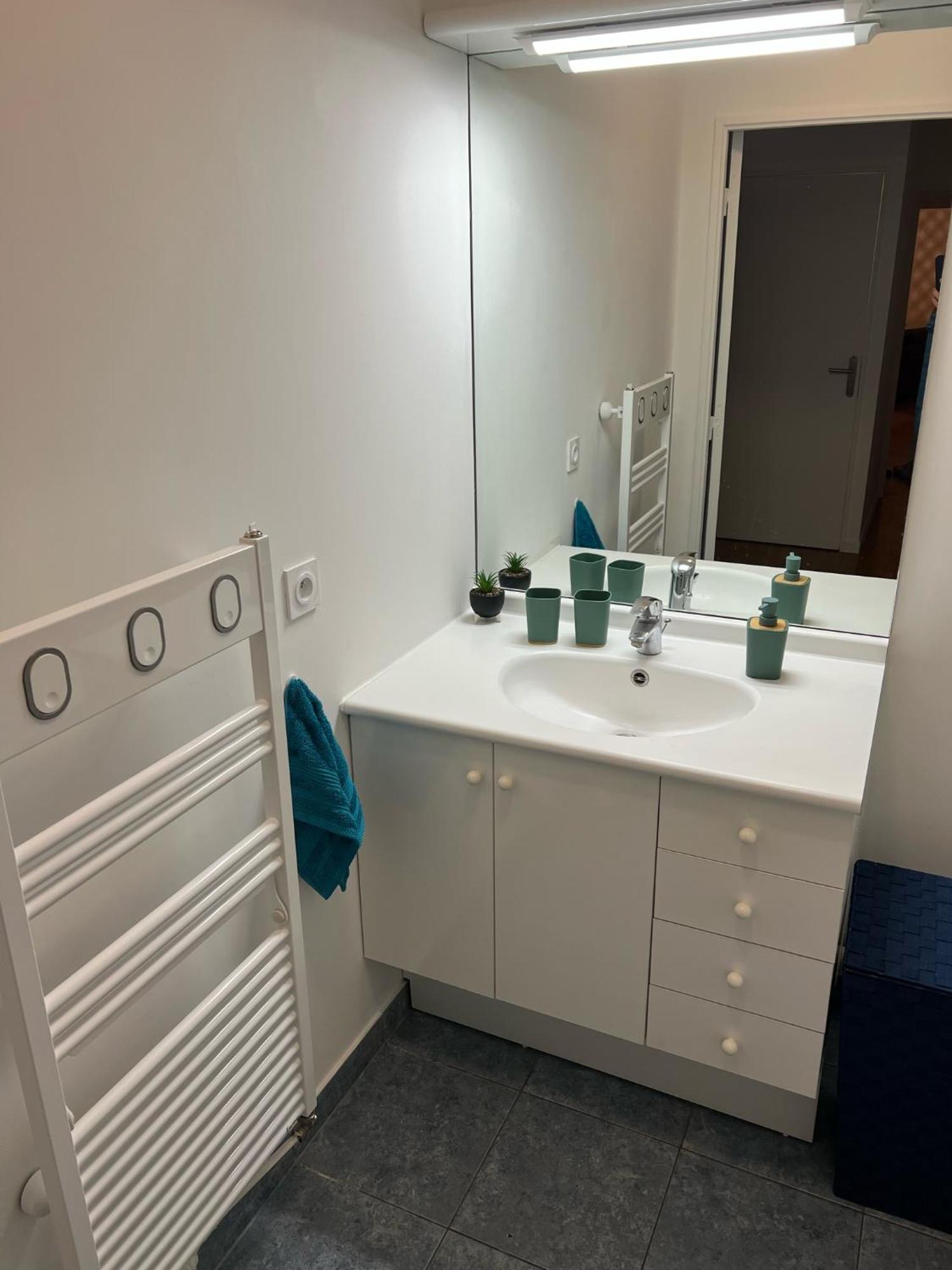 Paris-Montrouge Magnifique Appartement 3 Pieces De 75M2 Avec Parking - Tres Cosy Pour 1 - 8 Personnes Refait A Neuf -Entire Apartment Luxurious And Warm -Montrouge Paris 14Eme - Proche Aeroport Orly Parc Expositions Porte De Versailles Free Wifi Grat Extérieur photo